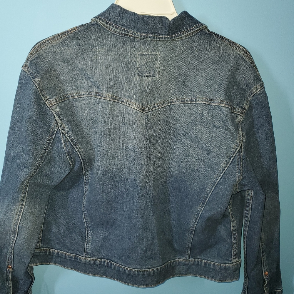 Jean Jacket - Picture 4 of 4